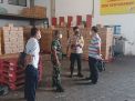 Polres Pelabuhan Tanjung Perak Beserta Seluruh Jajaran Polsek Melaksanakan Pengecekan Ketersediaan Minyak Goreng, Guna Antisipasi Kelangkaan