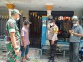 Bhabinkamtibmas Krembangan Laksanakan Giat Pemasangan Sticker Himbauan Prokes, Upaya Tingkatkan Kesadaran Masyarakat