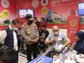 Wakapolda Jatim Cek Vaksinasi Dosis Tiga di Royal Plaza Surabaya-l