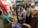 Pantau ketersediaan Minyak Goreng, Kapolri dan Forkopimda Jatim sambangi Pasar Wonokromo dan Pabrik Minyak Goreng di Surabaya
