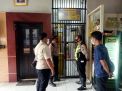 Polsek Asemrowo Cek Kondisi Tahanan, Antisipasi Adanya Tahanan Sakit