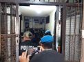 Polres Pelabuhan Tanjung Perak Rutin Cek Kondisi Dalam Ruang Tahanan, Pastikan Tidak Ada Barang Terlarang