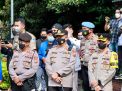 Berbaur Dengan Mahasiswa, Kapolres Kediri Kawal Aksi Damai BEM Kediri