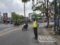 Polsek Krembangan Bantu Kepulangan Karyawan Melalui Pengaturan Sore