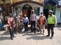 Polsek Asemrowo Amankan Kegiatan Ibadah Minggu, Pastikan Berjalan Aman dan Lancar