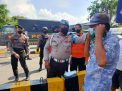 Polres Pelabuhan Tanjung Perak Gelar Operasi Protokol Kesehatan Sekaligus Bagikan Masker Gratis