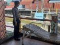 Polsek Asemrowo Cek Kondisi Air Sungai, Waspada Adanya Potensi Banjir