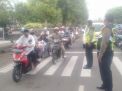 Polsek Semampir Laksanakan Patroli Kewilayahan Di Wisata Religi Ampel, Sekaligus Beri Pelayanan Kepada Masyarakat
