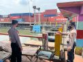 Polsek Asemrowo Cek Debit Air di Pintu Air Balong, Waspada Adanya Potensi Banjir