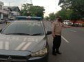Polsek Krembangan Lakukan Pengaturan Lalu Lintas Beri Pelayanan Terhadap Masyarakat