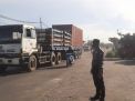 Personil Piket 821 Polsek Asemrowo Laksanakan Giat Patroli di Seputaran Jalan Greges Barat, Antisipasi Adanya Kemacetan