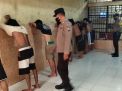Polsek Krembangan Lakukan Pemeriksaan Ruang Tahanan, Pastikan Tahanan Dalam Kondisi Sehat