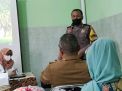 Bhabinkamtibmas Kelurahan Tambak Wedi Berikan Penyuluhan Kepada Warga Tambak Wedi Mengenai PMK