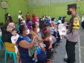 Polsek Asemrowo Berikan Himbauan Terhadap Warga Jalan Asem 3 Mengenai Wabah PMK
