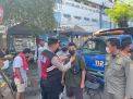 Polres Pelabuhan Tanjung Perak Rutin Laksanakan Operasi Yustisi Protokol Kesehatan Sekaligus Bagikan Masker Gratis