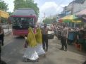 Polsek Semampir Laksanakan PAM Pelayanan Peziarah Sunan Ampel, Terpantau Situasi Aman Terkendali