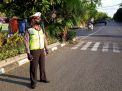 Polsek Krembangan Lakukan Pemantauan Arus Lalu Lintas Sore di Jalan Demak