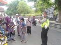 Polsek Semampir Laksanakan Pengamanan di Depan Pintu Masuk Wisata Ampel, Waspada Adanya Tindak Kriminal 3C