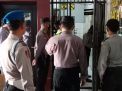 Polsek Asemrowo Periksa Keadaan Ruang Tahanan, Pastikan Tidak Ada Barang Terlarang