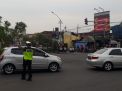 Polsek Krembangan Lakukan Pemantauan Lalu Lintas Sore, Antisipasi Adanya Kemacetan