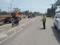 Polsek Asemrowo Laksanakan Patroli di Jalan Greges Kalianak, Antisipasi Kemacetan dan 3c