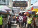 Polsek Semampir Lakukan Patroli Antisipasi 3C di Wisata Religi Ampel, Sekaligus Sampaikan Pesan Waspada