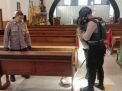 Personil Polres Pelabuhan Tanjung Perak Laksanakan Kegiatan Sterilisasi Gereja, Persiapan Natal