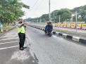 Polsek Kenjeran Laksanakan Protap Lalin Pagi di Depan Pos Pol Suramadu, Terpantau Situasi Lancar Terkendali