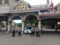 Polsek Kenjeran Gabung Bhabinkamtibmas Laksanakan Pemantauan Seputar Kenpark, Situasi Aman Terkendali