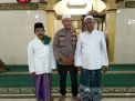 Bhabinkamtibmas Takal Kedinding Laksanakan Giat Sholat Jumat di Masjid As Shidiq, Sekaligus Sampaikan Pesan Kamtibmas