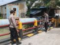 Polsek Krembangan Cek Ketinggian Air Sungai Solotigo, Waspada Potensi Banjir