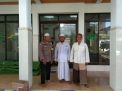 Bhabinkamtibmas Takal Kedinding Sholat Jumat Berjamaah Bersama Warga Sekaligus Sampaian Pesan Kamtibmas