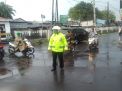 Polsek Asemrowo Laksanakan Pengaturan Lalu Lintas Pos Akhir di Tambak Mayor, Cegah Kemacetan