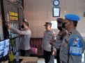 Polres Pelabuhan Tanjung Perak Pastikan Kesehatan Tahanan Melalui Pemeriksaan Rutin