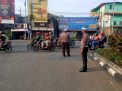 Polsek Krembangan Laksanakan Pengaturan Lalin Sore di Pertigaan Mbah Ratu, Terpantau Lancar Terkendali