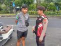 Polres Pelabuhan Tanjung Perak Rutin Laksanakan Patroli Dialogis, Sampaikan Pesan Harkamtibmas dan Kerawanan 3C