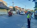 Polsek Semampir Siaga Cegah Kemacetan Akibat Proyek Galian PDAM dengan Patroli Lalu Lintas