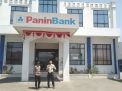 Polsek Asemrowo Melaksanakan Patroli Keamanan di Bank Panin, Terpantau Dalam Situasi Aman Terkendali