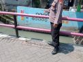 Polsek Krembangan Laksanakan Pengecekan Debit Air Sungai, Waspada Adanya Potensi Banjir