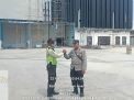 Polsek Asemrowo Melaksanakan Patroli Dialogis Cegah Kerawanan 3C di Pergudangan InjaplasBottom of Form