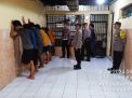 Polsek Krembangan Melaksanakan Pengecekan Ruang Tahanan Antisipasi Adanya Tahanan Kabur