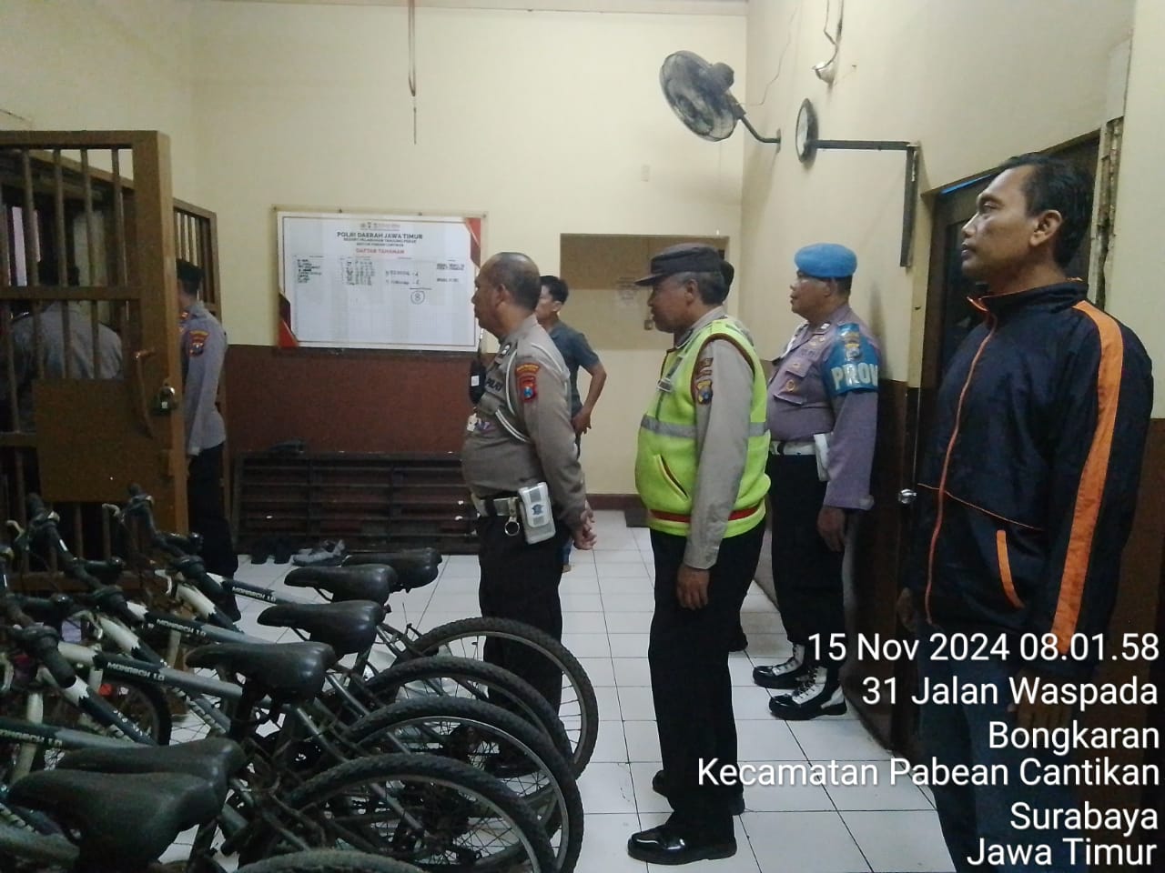 Polsek Pabean Cantikan Lakukan Pengecekan Tahanan Antisipasi Barang Terlarang dan Tahanan Sakit