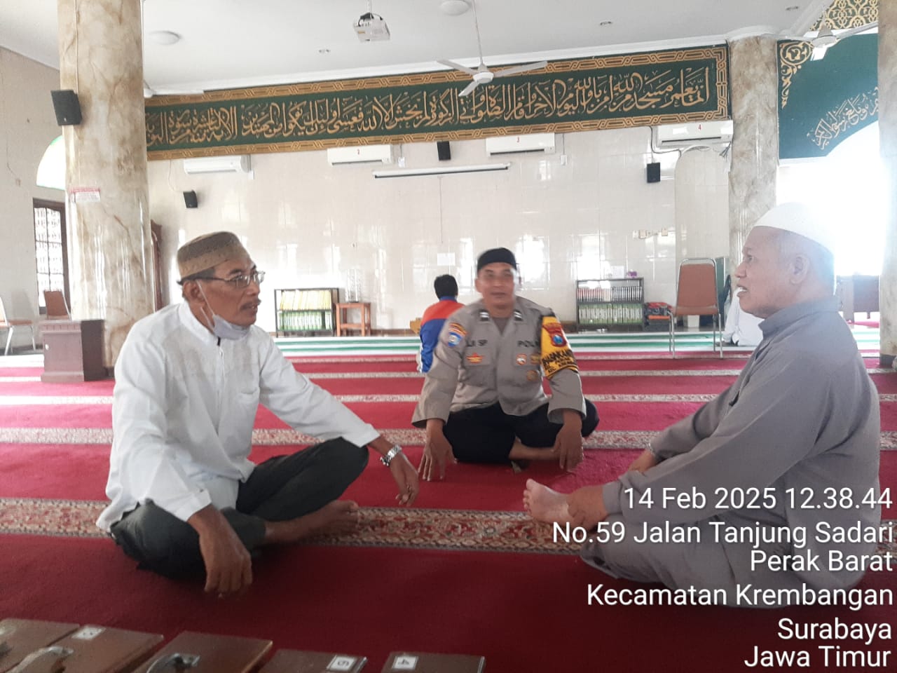 Bhabinkamtibmas Perak Barat Sambang Takmir Masjid Al Iklash Berikan Himbauan Kamtibmas