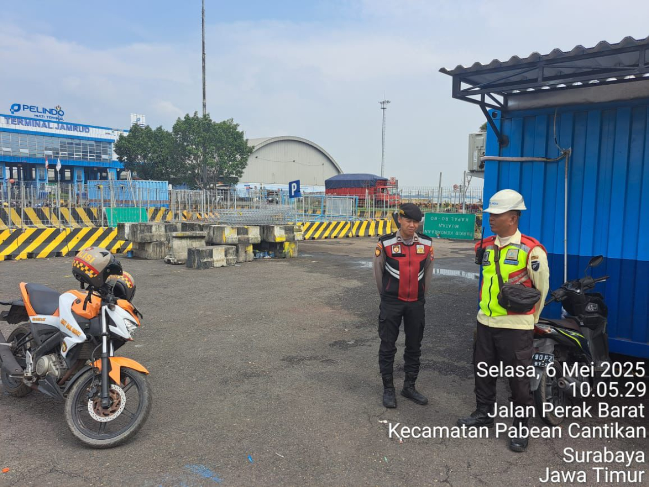 Polres Pelabuhan Tanjung Perak Kolaborasi dengan Otoritas Pelindo, Patroli dan Himbauan di GSN dan OBVITNAS