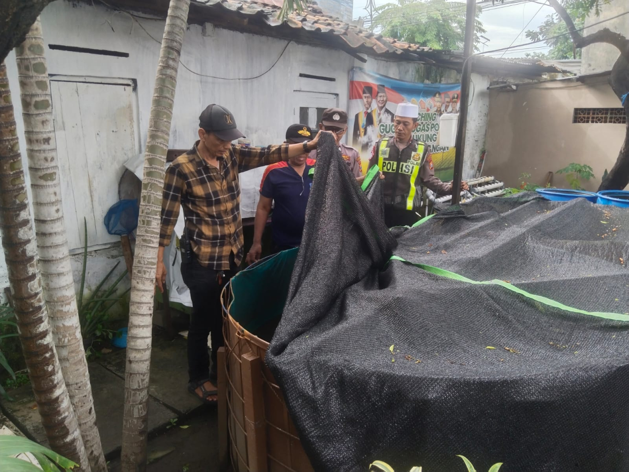 Polsek Semampir Laksanakan Patroli Harkamtibmas di Pos Kamling Kampung Tangguh Sidotopo