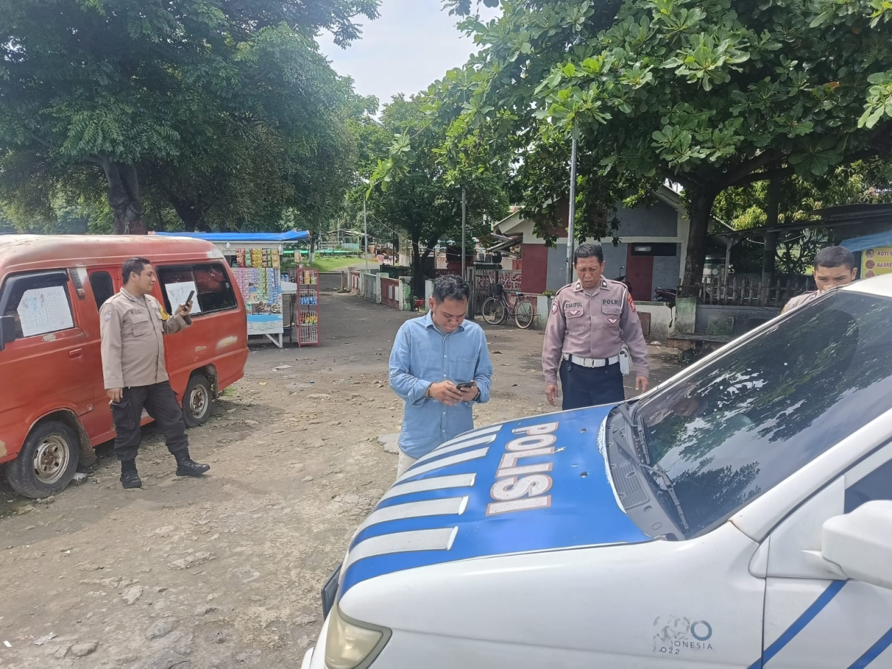 Patroli Pemantauan Wilayah oleh Polsek Kenjeran di Seputaran Jembatan Suramadu dan Pintu Air Jeblokan untuk Menjaga Stabilitas Kamtibmas