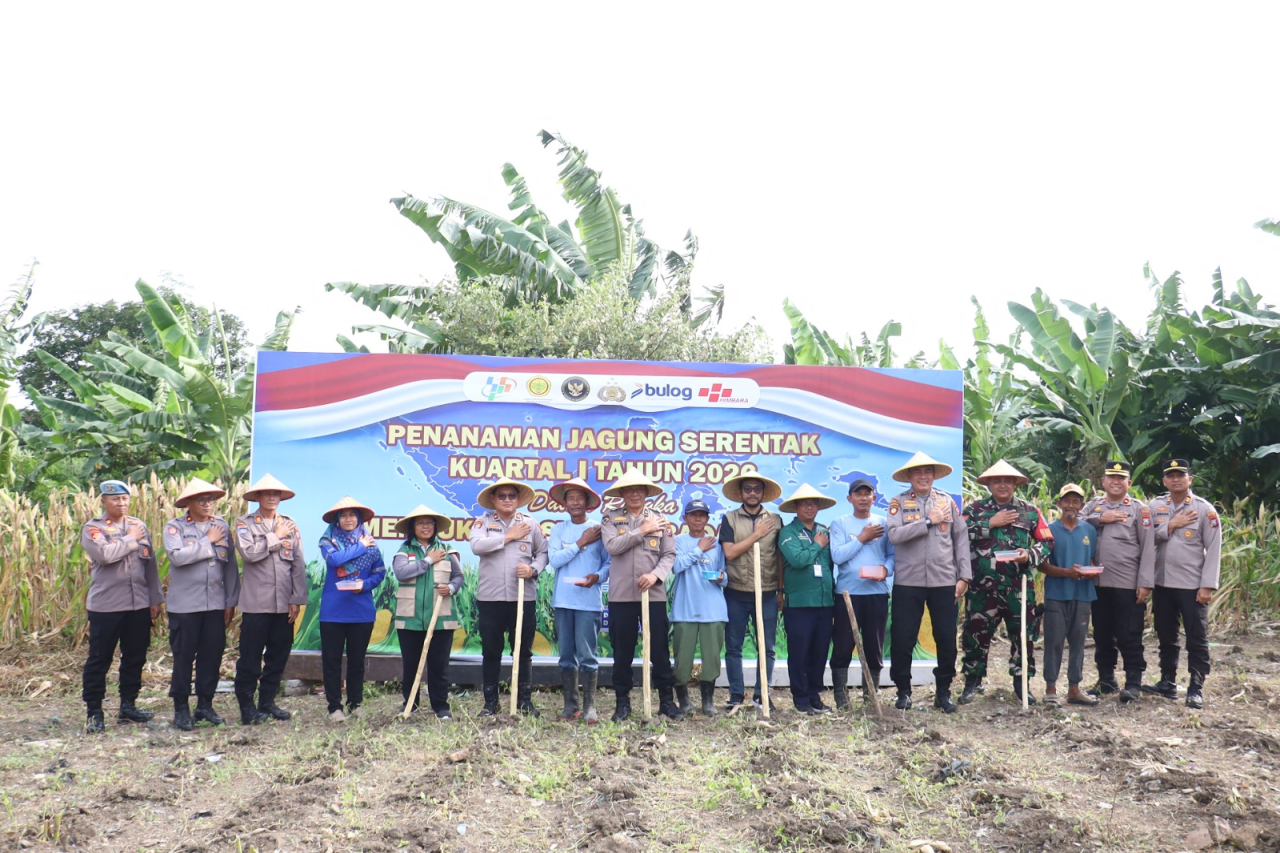 Perkuat Ketahanan Pangan 2026, Polres Pelabuhan Tanjung Perak Gelar Tanam Jagung Serentak Gandeng Poktan dan Bulog