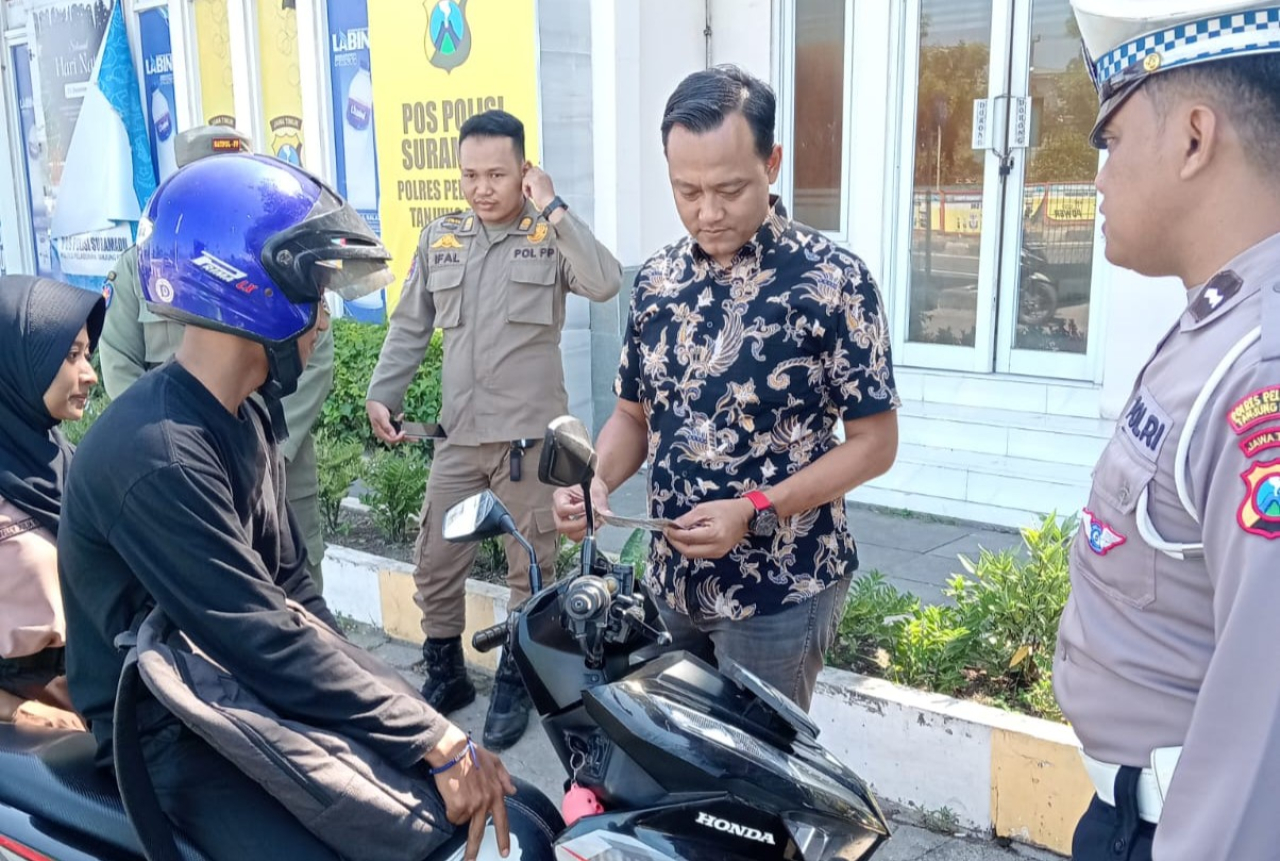 Operasi Gabungan di Pos Suramadu, Petugas Lakukan Pemeriksaan Kendaraan Antisipasi 3C