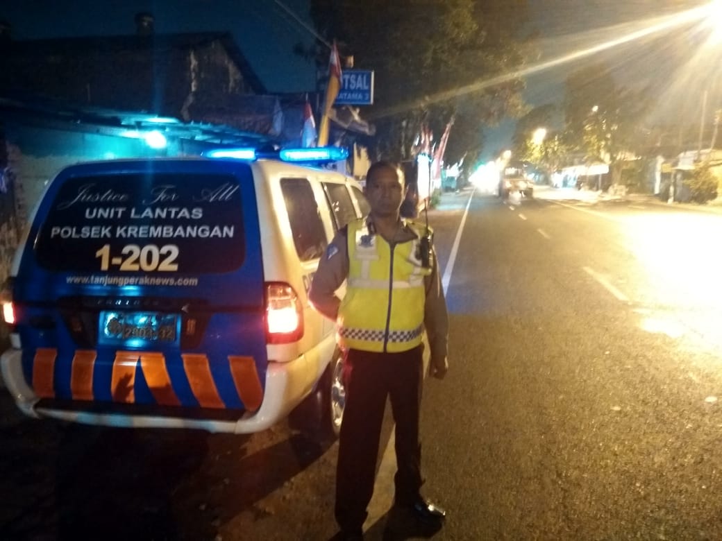 Unit Lantas Polsek Krembangan Patroli Malam Pantau Tempat Rawan
