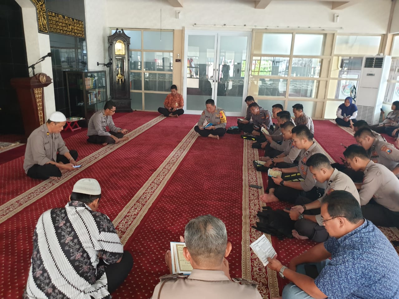 Tanamkan Keimanan Melalui Kegiatan Rutin Binrohtal